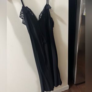 Selfie Leslie Black Lace Maxi Dress